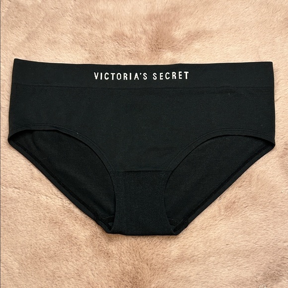 Victoria's Secret Other - NWOT Victoria's Secret Hiphugger Panty L